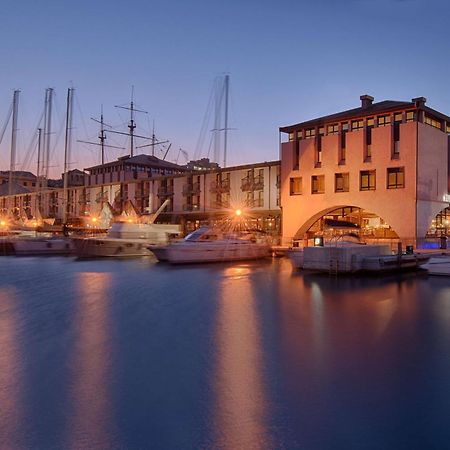 Nh Collection Genova Marina Hotel Exterior photo